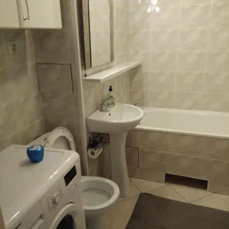 Personal Or Business Trip To Warsaw. Private 公寓 *